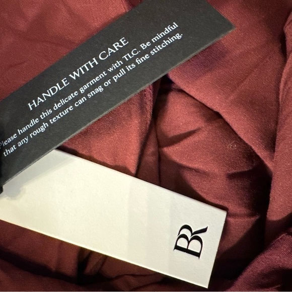 NWT! Banana Republic Red Cherry Jam Crepe Twist-Shoulder Dress 🌎 - Picture 8 of 13